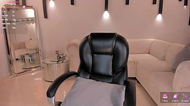 MiaRoberts1 online show from January 2025 06:25:01 PM