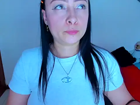 Snapshot of julybravo chatting on January 2025 10:12:02 PM julybravo online show from January 2025 10:12:02 PM