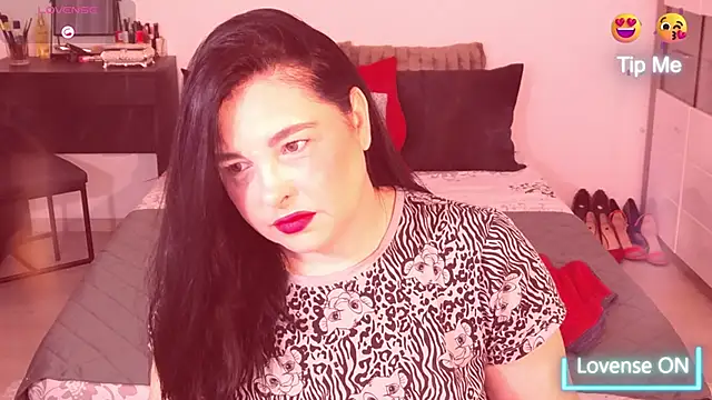 Alenny11 online show from May 2026 03:12:02 AM
