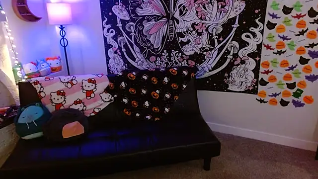 HazeyBvby online show from October 2025 06:00:01 AM