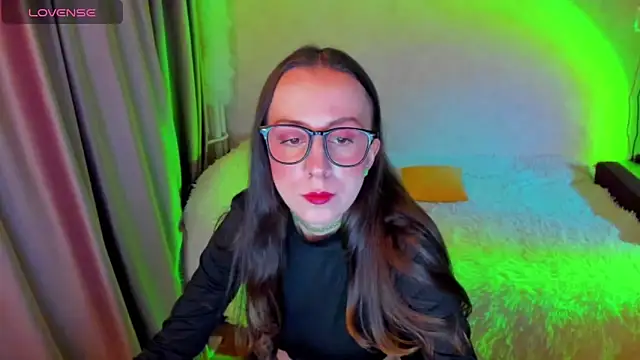 Snapshot of CurlySteph chatting on February 2026 07:52:01 PM CurlySteph online show from February 2026 07:52:01 PM