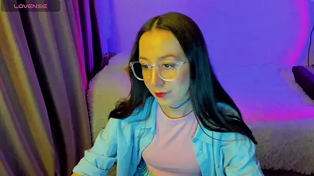 Snapshot of CurlySteph chatting on March 2026 04:01:01 PM CurlySteph online show from March 2026 04:01:01 PM