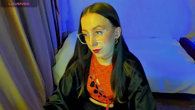 Snapshot of CurlySteph chatting on April 2026 07:41:01 PM CurlySteph online show from April 2026 07:41:01 PM