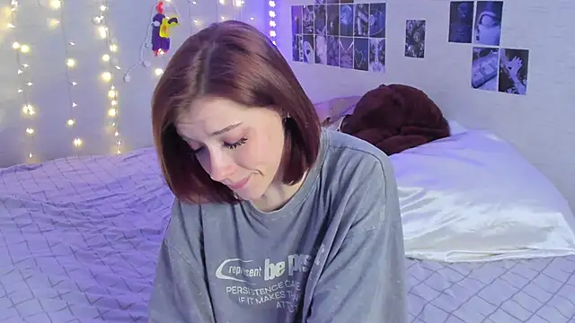 Snapshot of YunaPeace chatting on February 2025 07:29:01 PM YunaPeace online show from February 2025 07:29:01 PM