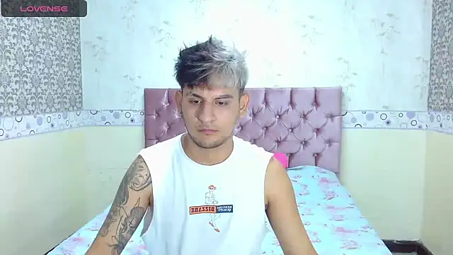 Dona and Carl online show from December 2024 02:52:01 AM