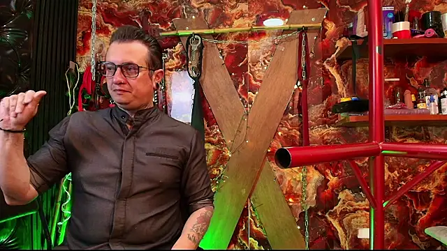 Snapshot of boy_n_girl chatting on March 2026 11:35:01 AM boy n girl online show from March 2026 11:35:01 AM