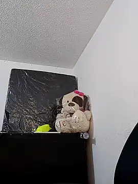 doucebrune online show from March 2026 02:28:02 AM