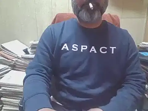 hairymaster95 online show from November 2025 07:25:01 AM