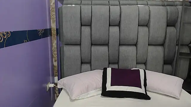 Kerly Doll online show from January 2025 06:48:01 PM