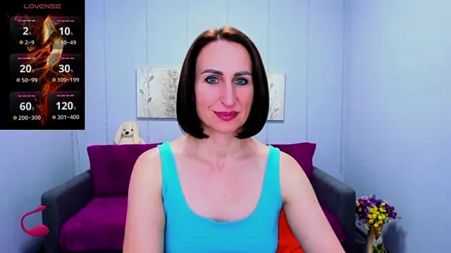 Nia Smithh online show from December 2024 01:28:01 PM