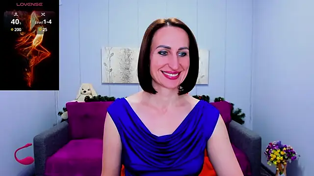 Nia Smithh online show from December 2024 03:28:01 PM