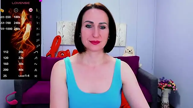 Nia Smithh online show from March 2025 01:15:01 PM