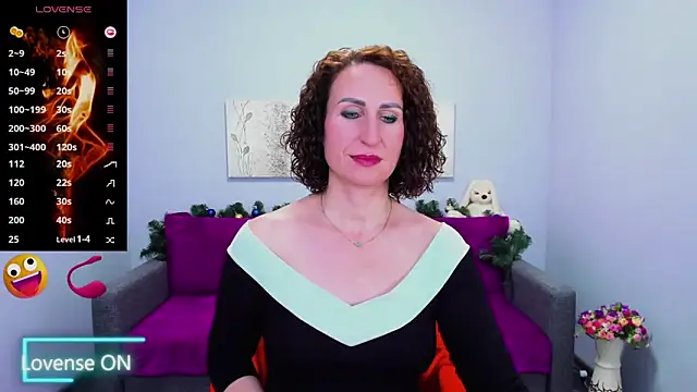 Nia Smithh online show from December 2025 02:01:02 PM