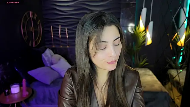 Snapshot of KylieMellow chatting on January 2025 11:59:02 AM KylieMellow online show from January 2025 11:59:02 AM