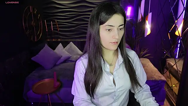 Snapshot of KylieMellow chatting on March 2025 05:32:01 AM KylieMellow online show from March 2025 05:32:01 AM