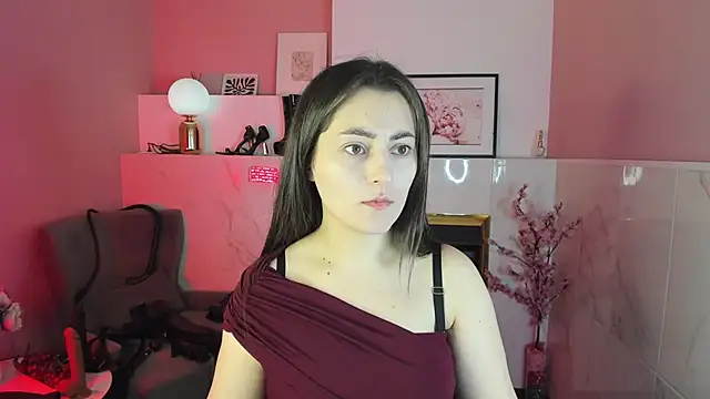 Snapshot of KylieMellow chatting on October 2025 05:27:02 AM KylieMellow online show from October 2025 05:27:02 AM