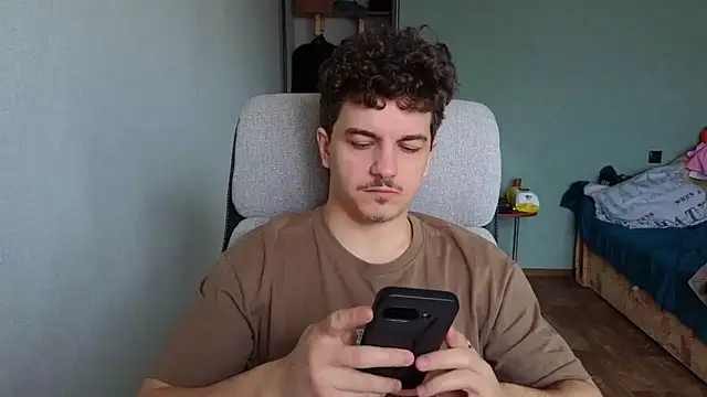 Snapshot of Remy_Miles chatting on March 2026 05:45:02 AM Remy Miles online show from March 2026 05:45:02 AM