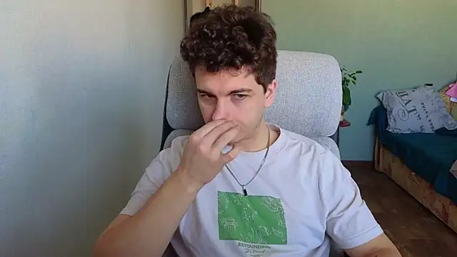 Snapshot of Remy_Miles chatting on March 2026 06:24:02 AM Remy Miles online show from March 2026 06:24:02 AM