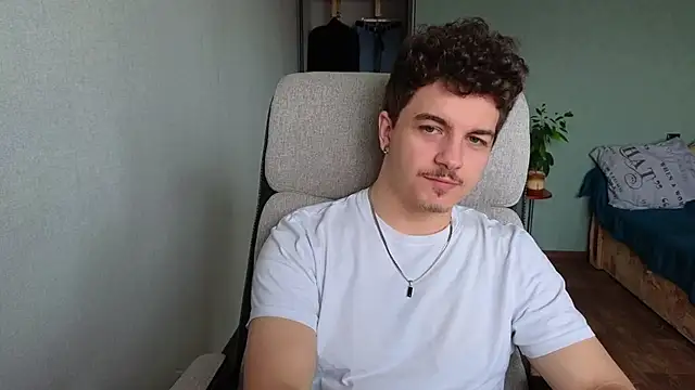 Snapshot of Remy_Miles chatting on March 2026 06:47:01 AM Remy Miles online show from March 2026 06:47:01 AM