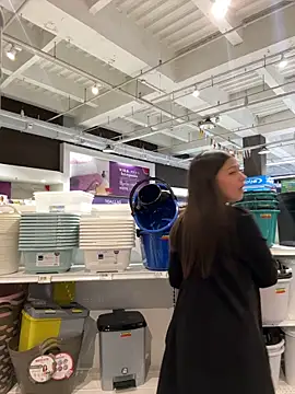 Snapshot of Alyshanon18 chatting on April 2026 09:01:02 PM Alyshanon18 online show from April 2026 09:01:02 PM