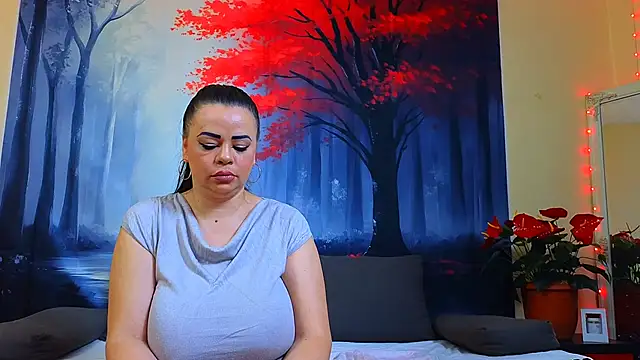 ElizabethEven online show from February 2025 12:26:01 AM