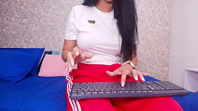 Snapshot of samanta_360 chatting on January 2025 12:01:01 PM samanta 360 online show from January 2025 12:01:01 PM