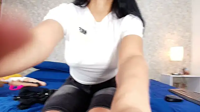 Snapshot of samanta_360 chatting on October 2025 11:52:02 AM samanta 360 online show from October 2025 11:52:02 AM