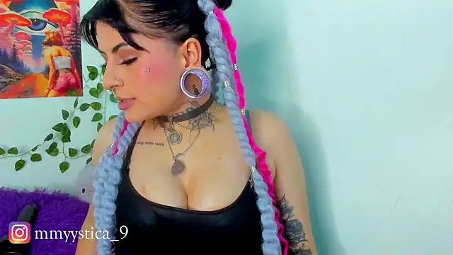 Rainnbow  online show from March 2026 07:54:02 AM