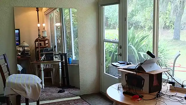 eliberator1777 online show from April 2026 07:37:01 PM