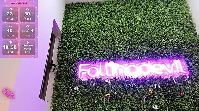 realhotfallingdevil online show from December 2025 04:17:01 AM