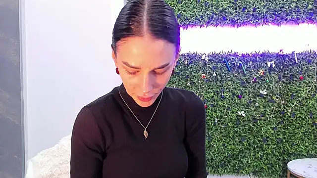 realhotfallingdevil online show from December 2025 07:26:01 AM