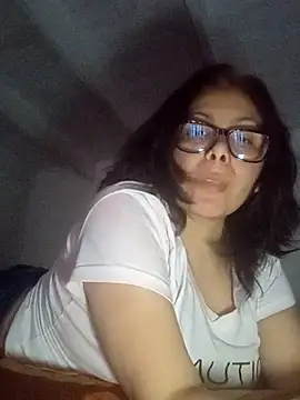 Snapshot of Anypink chatting on November 2025 10:31:02 PM Anypink online show from November 2025 10:31:02 PM