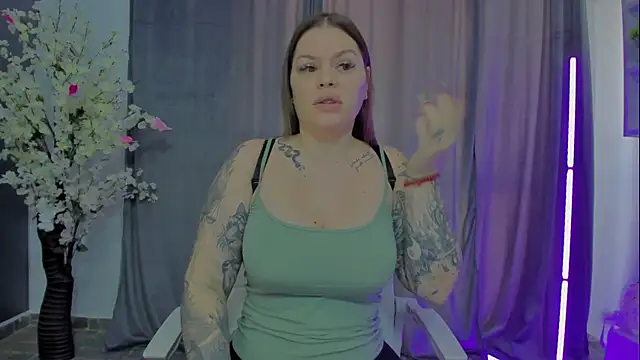 Snapshot of Raven_Luna chatting on January 2025 10:24:02 AM Raven Luna online show from January 2025 10:24:02 AM