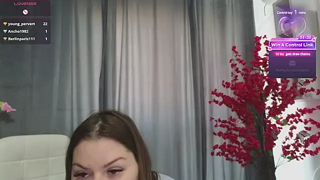 Snapshot of Raven_Luna chatting on February 2025 10:16:01 AM Raven Luna online show from February 2025 10:16:01 AM