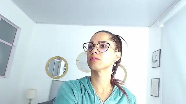 Snapshot of PINK__LOLA1 chatting on January 2025 08:53:01 PM PINK LOLA1 online show from January 2025 08:53:01 PM