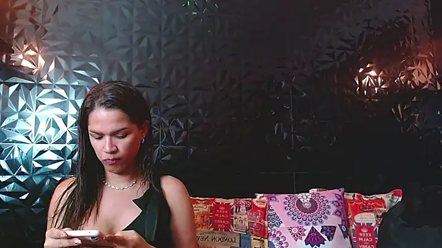Snapshot of PINK__LOLA1 chatting on September 2025 10:54:02 PM PINK LOLA1 online show from September 2025 10:54:02 PM