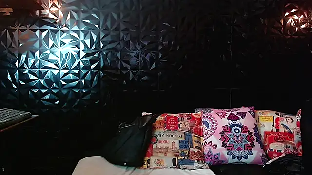 Snapshot of PINK__LOLA1 chatting on October 2025 12:42:01 AM PINK LOLA1 online show from October 2025 12:42:01 AM