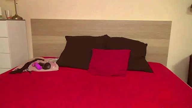 Snapshot of KendraLux chatting on September 2025 11:54:01 PM KendraLux online show from September 2025 11:54:01 PM