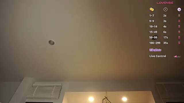 Snapshot of Amylittlestar chatting on April 2026 11:11:02 PM Amylittlestar online show from April 2026 11:11:02 PM