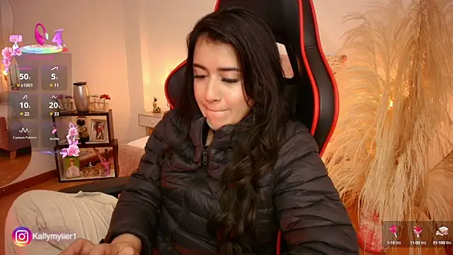 Snapshot of KallyMyller1 chatting on March 2025 10:21:01 PM KallyMyller1 online show from March 2025 10:21:01 PM