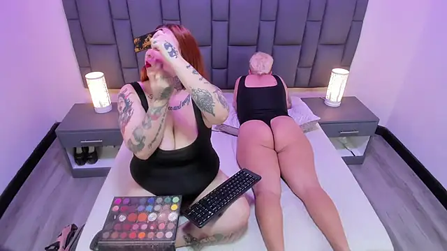 MiaYMolly online show from March 2025 10:14:01 AM