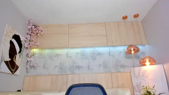 maryevans  online show from September 2025 12:15:02 PM