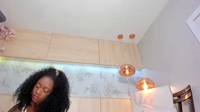 maryevans  online show from September 2025 11:46:02 AM