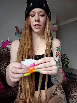 LucidLucy online show from March 2025 09:43:02 PM