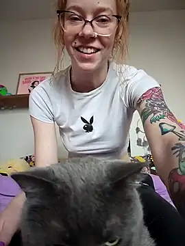 LucidLucy online show from March 2025 04:10:01 PM