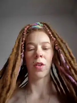 LucidLucy online show from January 2026 01:49:01 PM