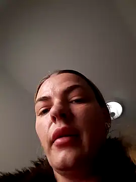 Snapshot of Dirtyfeelin chatting on March 2026 07:01:01 AM Dirtyfeelin online show from March 2026 07:01:01 AM