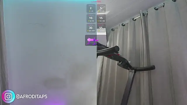 Snapshot of afroditaP_ chatting on November 2025 09:35:01 AM afroditaP online show from November 2025 09:35:01 AM