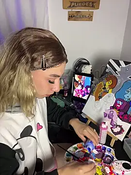 Littlebunny21 online show from December 2024 01:40:01 AM