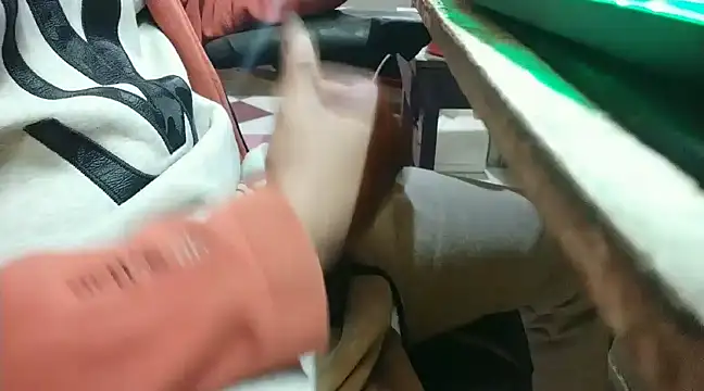 growing20yo online show from January 2025 12:43:02 AM